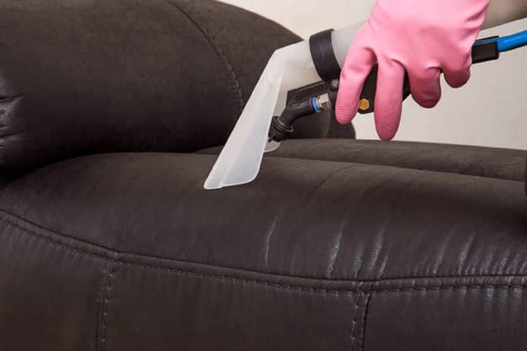 Xử lý ghế sofa bị rách chuyên nghiệp tại nhà