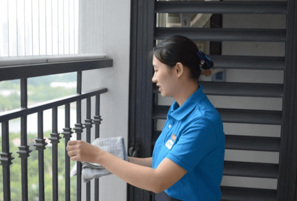 Kỹ thuật viên lành nghề thâm niên kinh nghiệm. Kỹ thuật viên lành nghề thâm niên kinh nghiệm.