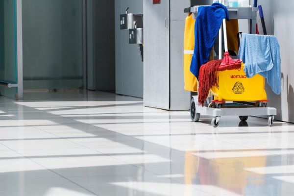 Tùy vào môi trường mà tần suất vệ sinh sẽ khác nhau